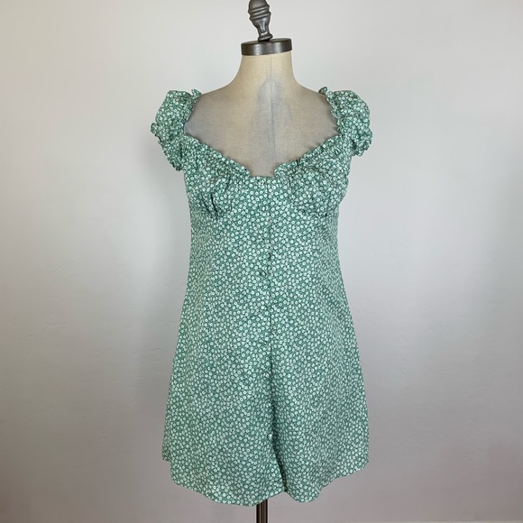 Princess Polly Dresses & Skirts - Princess Polly Mini Daisy Dress